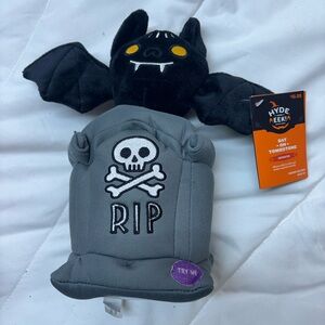 Animated Plush Bat on Tombstone Halloween Decorative Prop black and gray